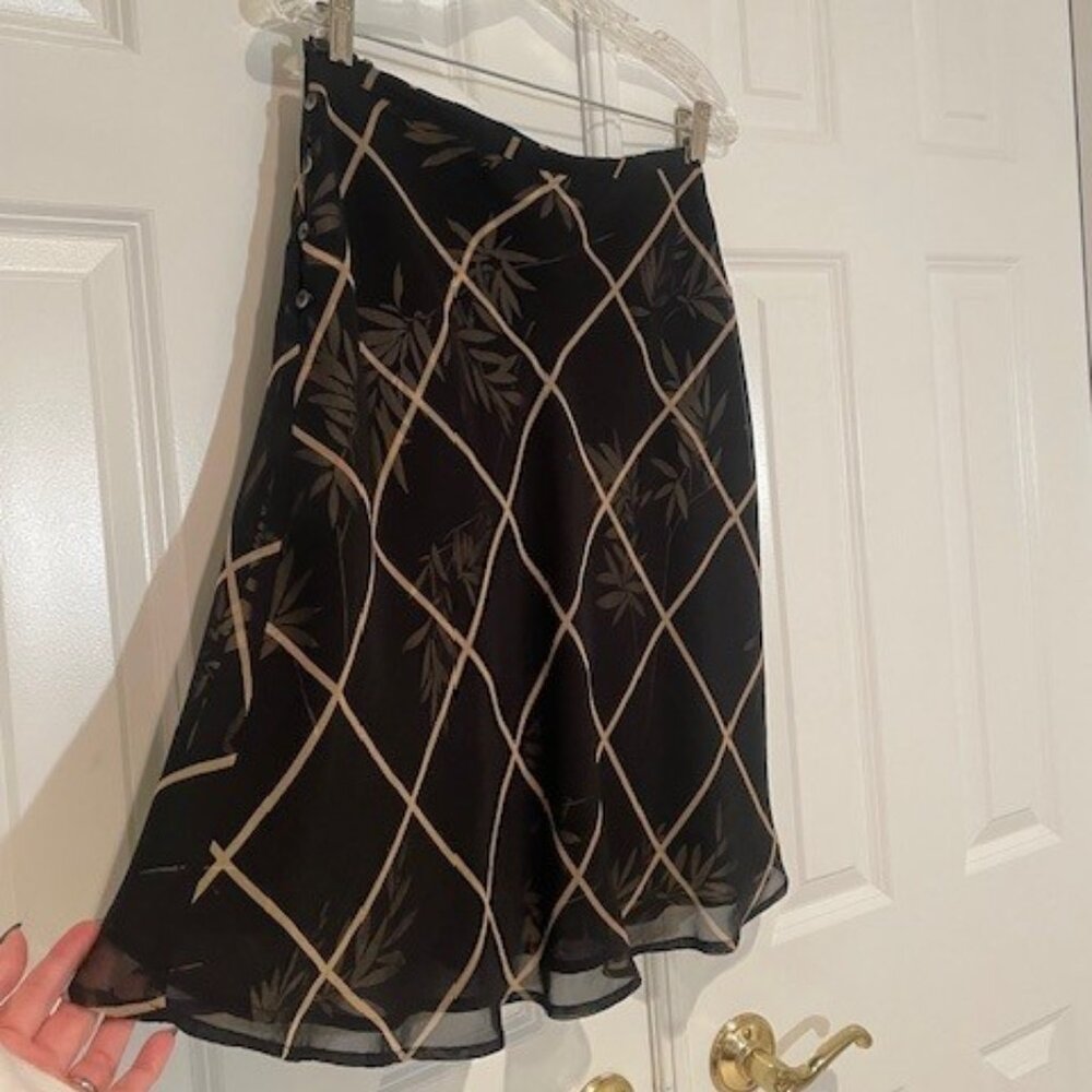 Ann Taylor Black & Tan Fully Lined Lightweight Overlay Flowy Skirt – Sz 10